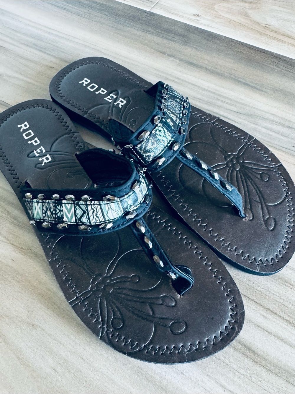 Roper Turquoise Studded Western Sandals 9